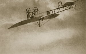 一个奇迹 -  1914年的特技飞行（照相凹版） 作者 英国摄影师